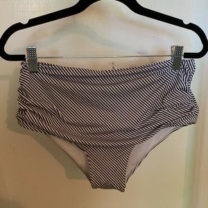 Cups he high waisted bikini bottoms